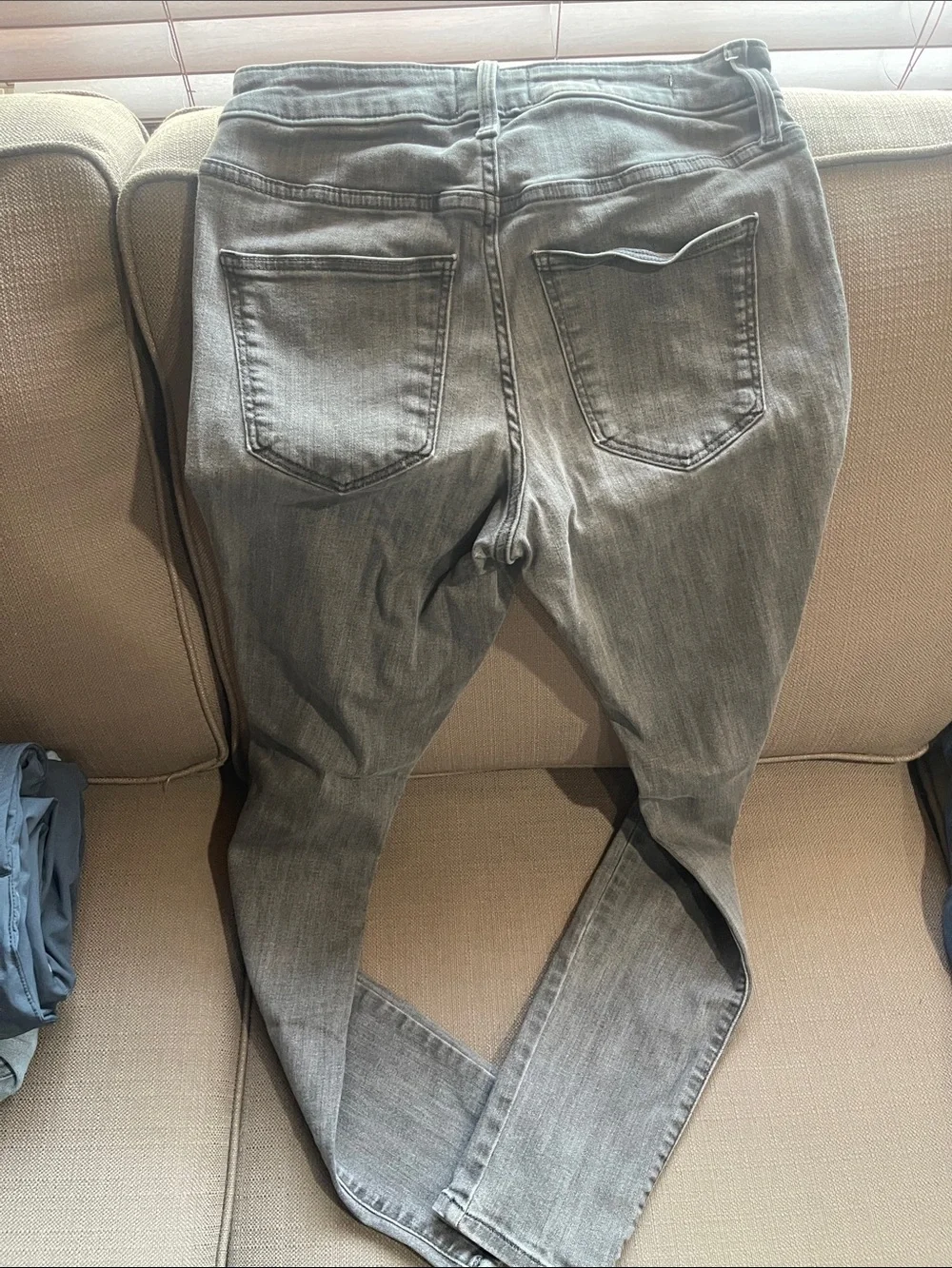 Universal Thread Men's Slim Straight Jeans in Gray Wash